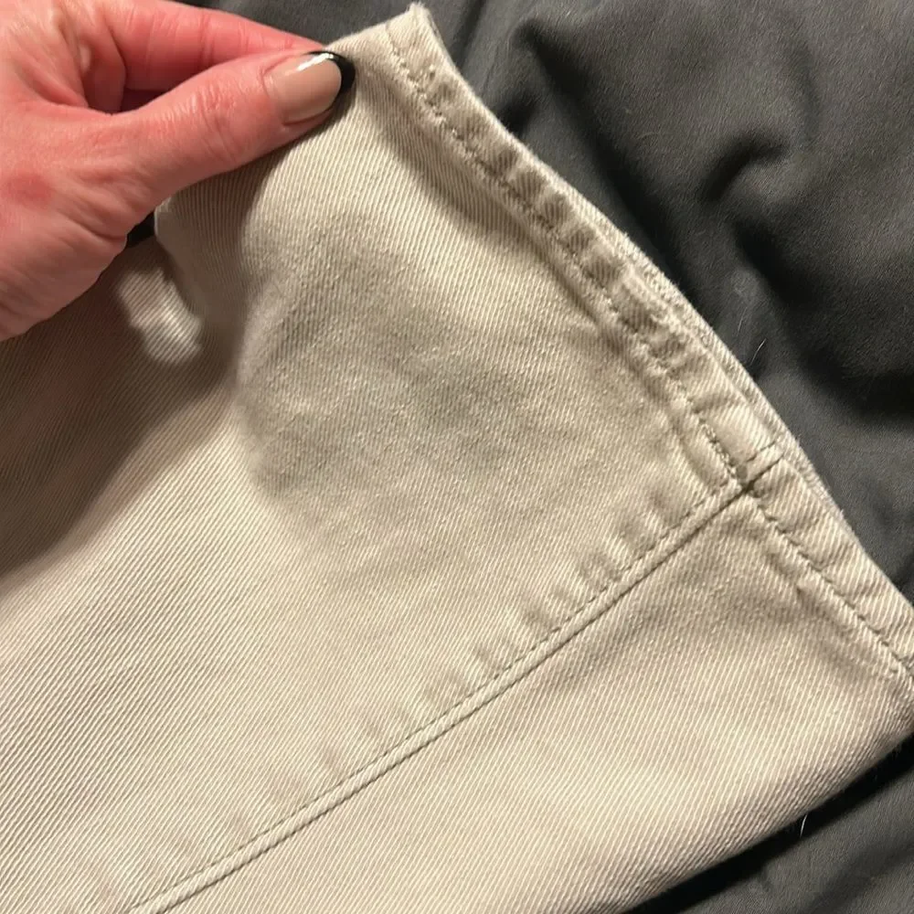 American Eagle slim straight Bone Jeans Size 29